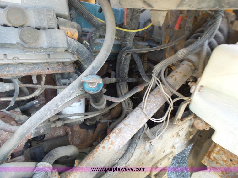 image for item L6060 2002 International F2554 dump truck