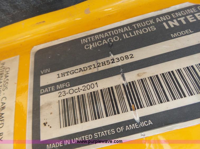 image for item L6060 2002 International F2554 dump truck