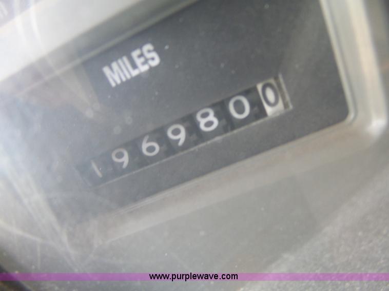 image for item L6060 2002 International F2554 dump truck