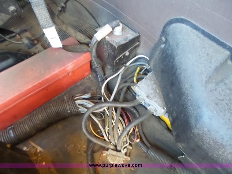 image for item L6060 2002 International F2554 dump truck