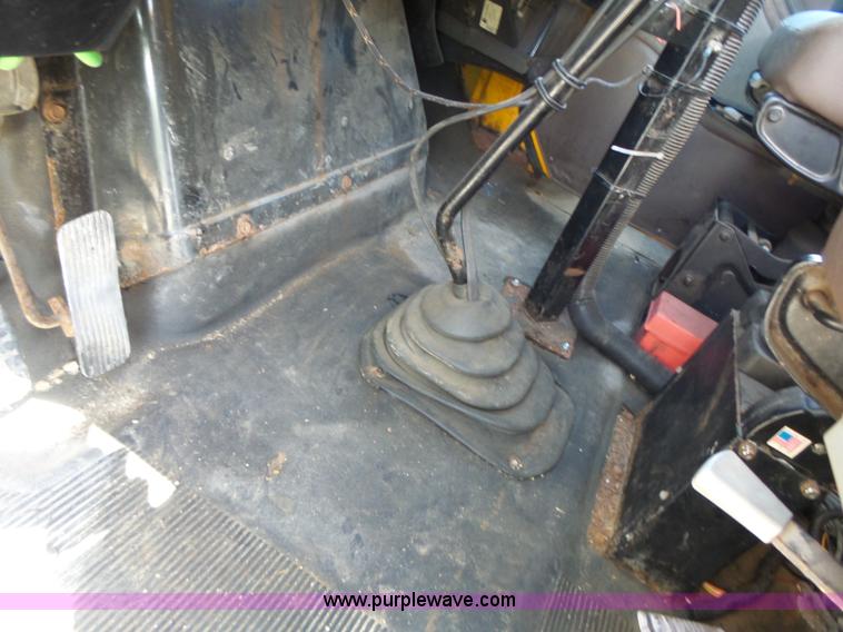 image for item L6060 2002 International F2554 dump truck