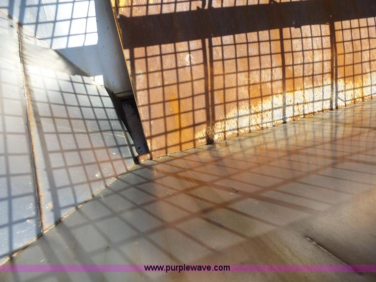 image for item L6060 2002 International F2554 dump truck