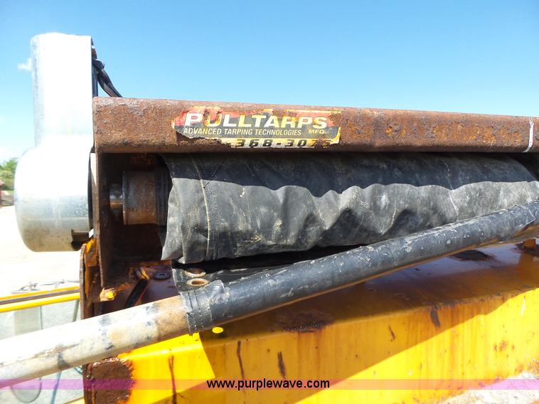 image for item L6060 2002 International F2554 dump truck