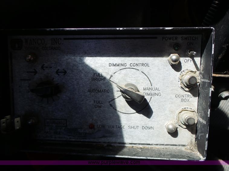 image for item L6061 2002 International 4900 dump truck