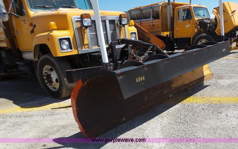 image for item L6062 2002 International F2554 dump truck