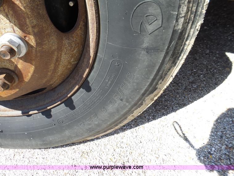 image for item L6062 2002 International F2554 dump truck