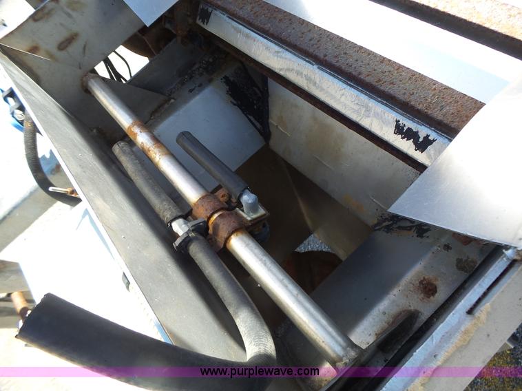 image for item L6062 2002 International F2554 dump truck