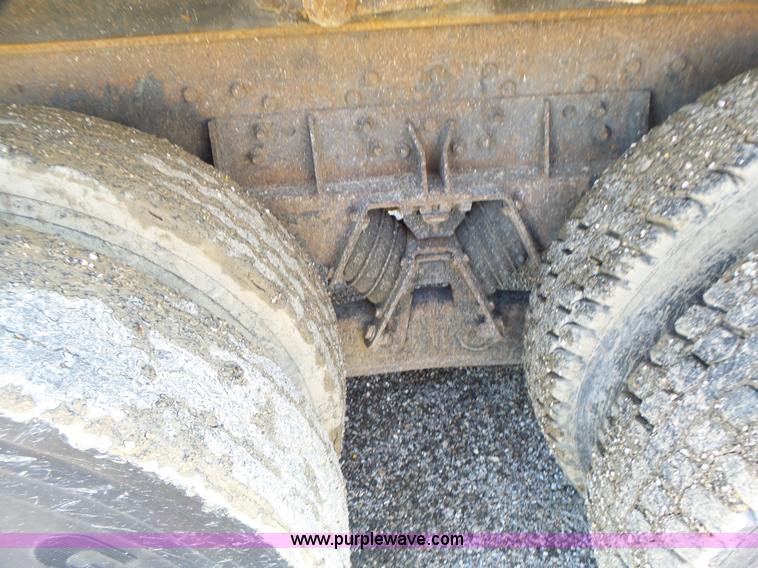 image for item L6062 2002 International F2554 dump truck