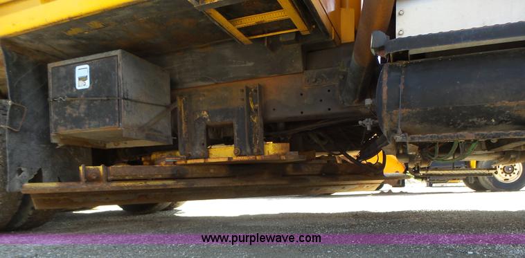 image for item L6062 2002 International F2554 dump truck