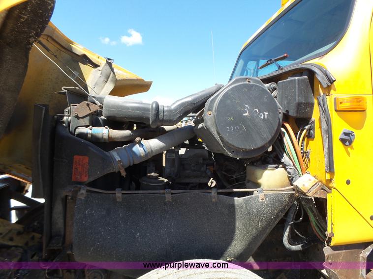 image for item L6062 2002 International F2554 dump truck