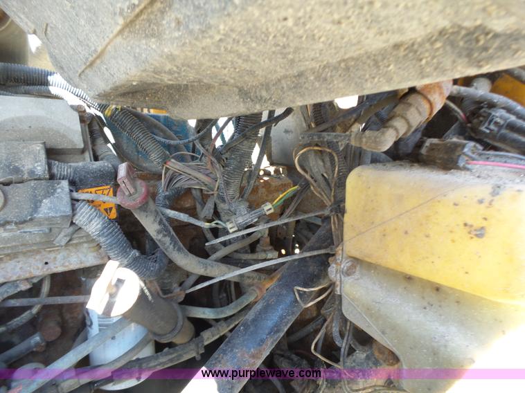 image for item L6062 2002 International F2554 dump truck