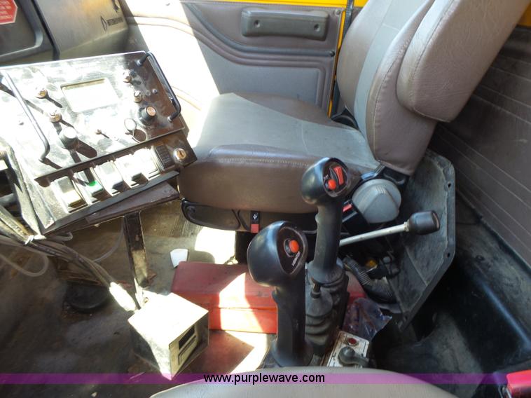 image for item L6062 2002 International F2554 dump truck