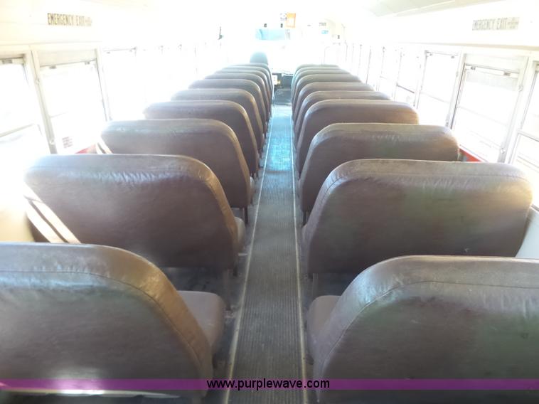 image for item L6340 1992 Ford B700 school bus