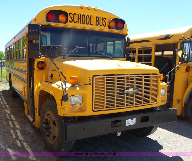 image for item L6341 1994 Chevrolet Blue Bird school bus