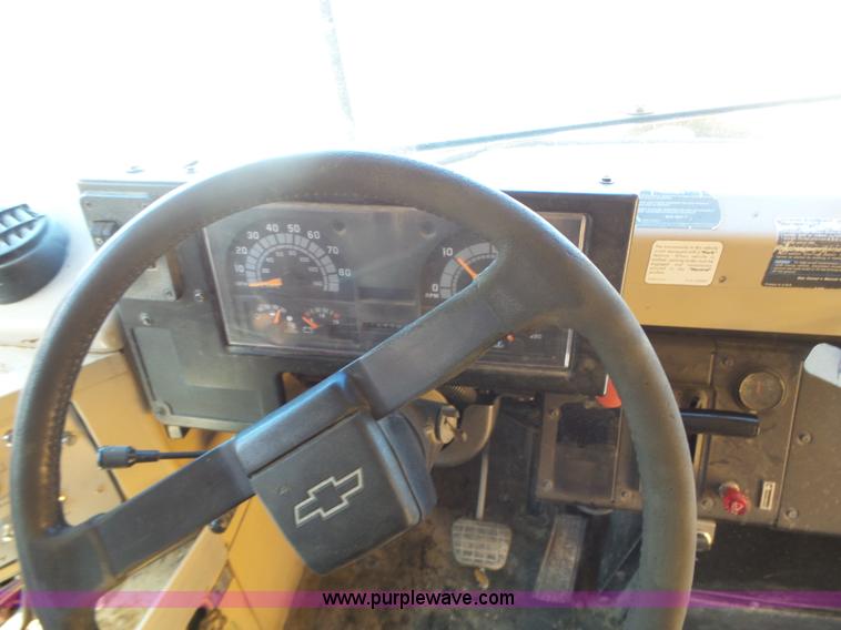 image for item L6341 1994 Chevrolet Blue Bird school bus