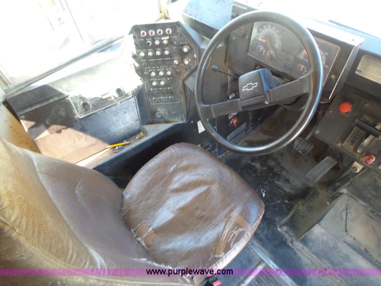 image for item L6342 1995 Chevrolet Blue Bird school bus