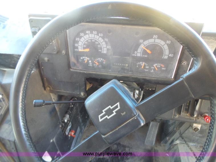 image for item L6342 1995 Chevrolet Blue Bird school bus