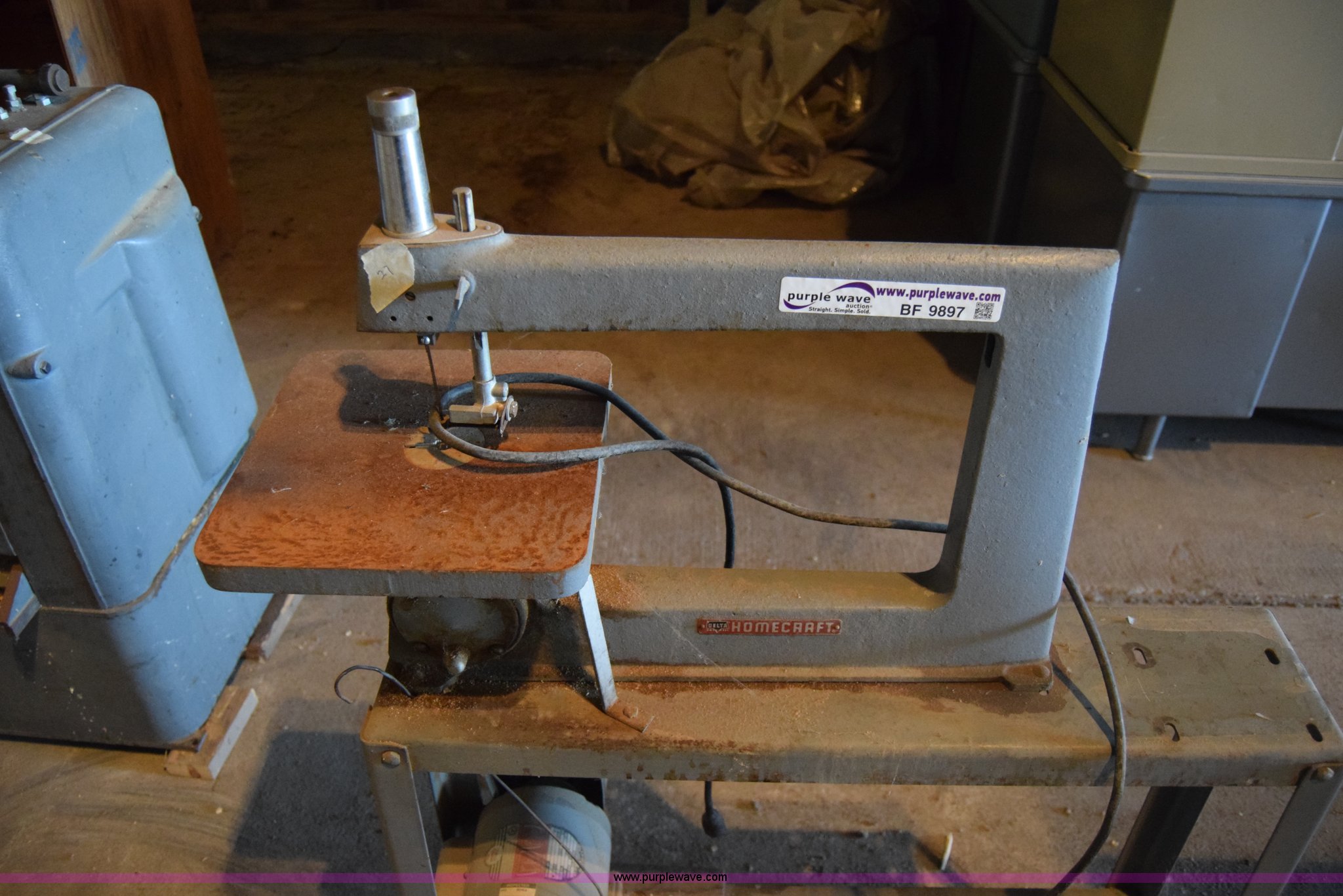 Delta HomeCraft scroll saw in Larned, KS Item BF9897 sold Purple Wave