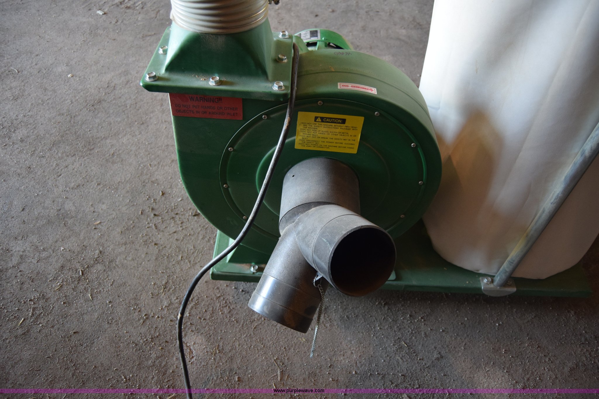 Woodtek dust collector in Larned, KS Item BF9905 sold Purple Wave