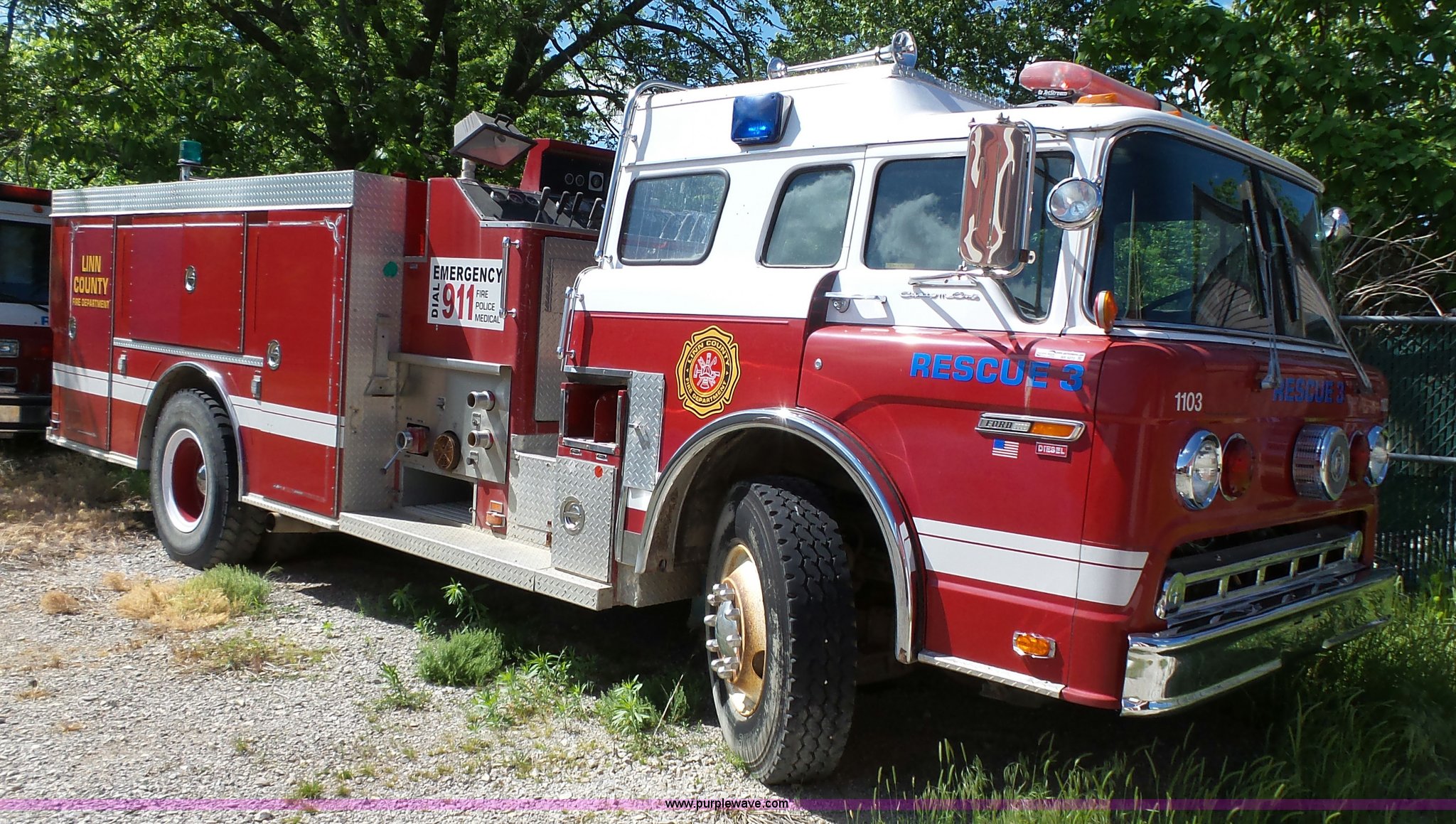 1985 Ford 8000 fire truck in Pleasanton, KS Item BR9222 sold Purple