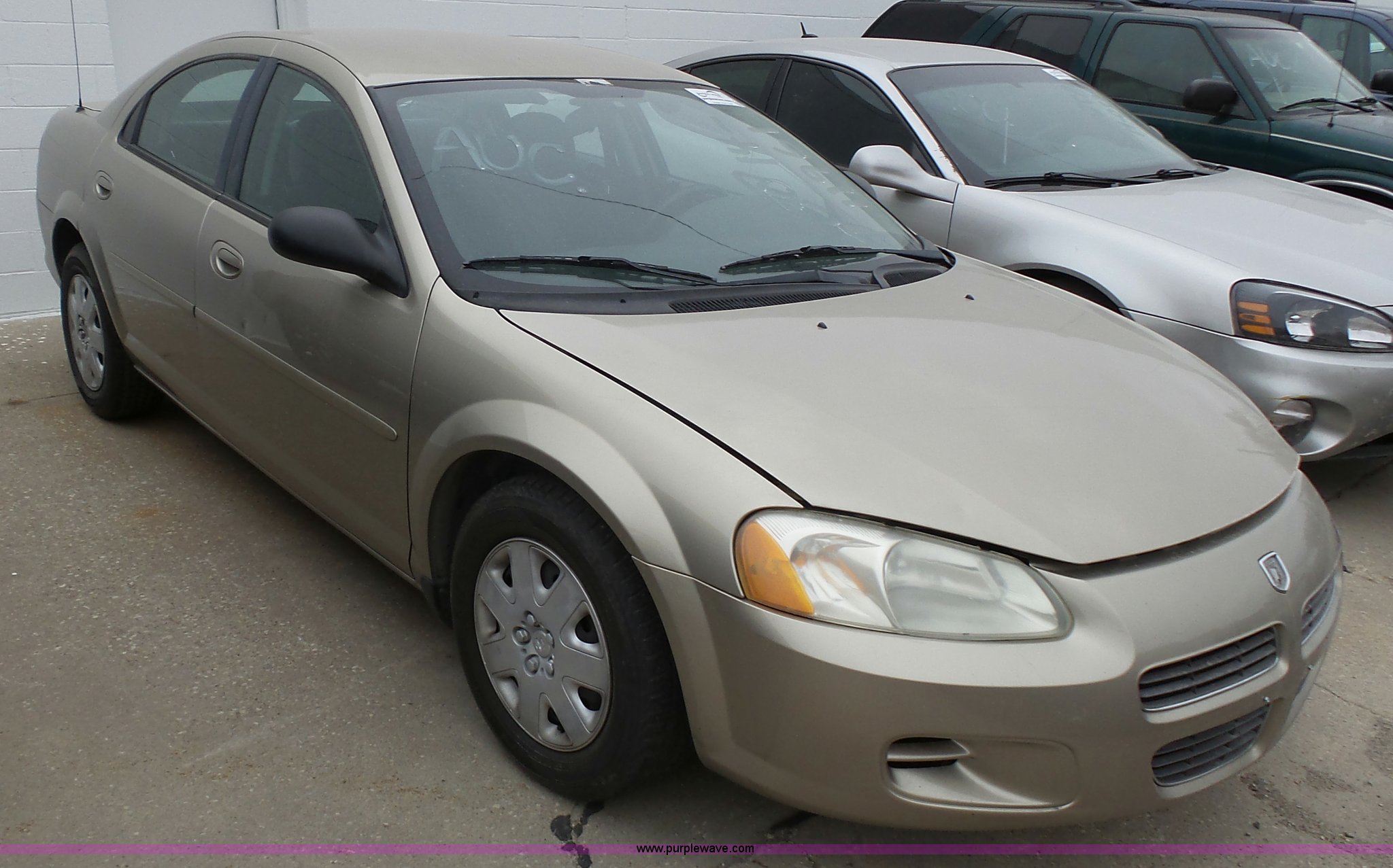 2002 Dodge Stratus in Junction City, KS | Item L3713 sold | Purple Wave