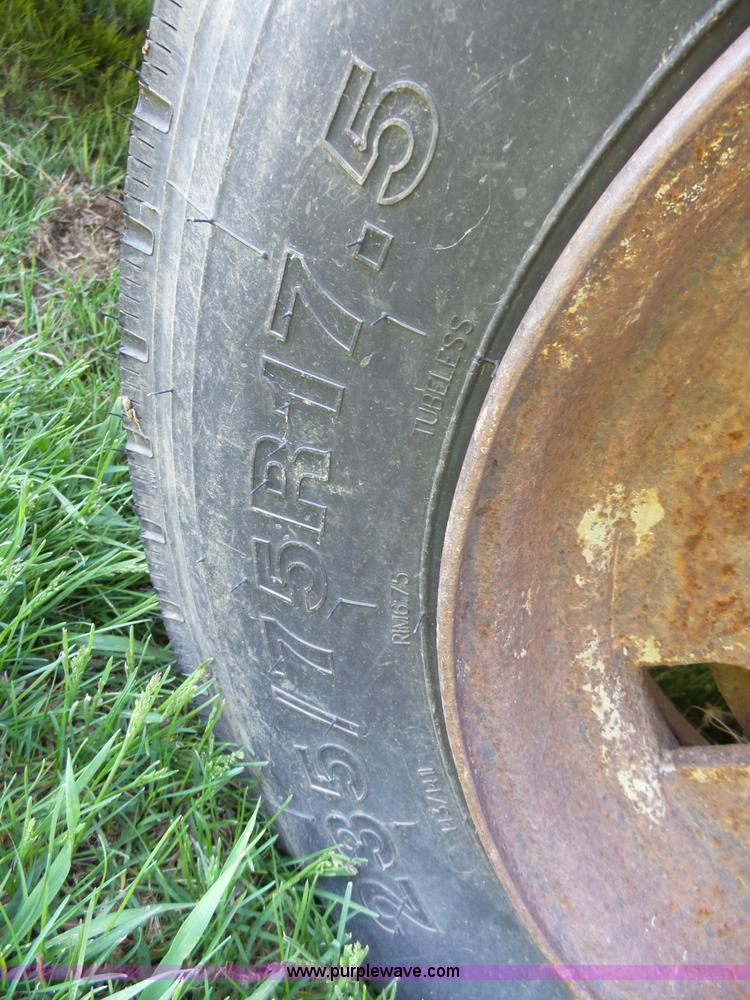 image for item AL9172 1998 Eby 125 livestock trailer