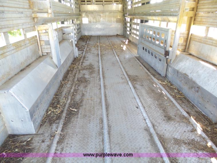 image for item AL9172 1998 Eby 125 livestock trailer