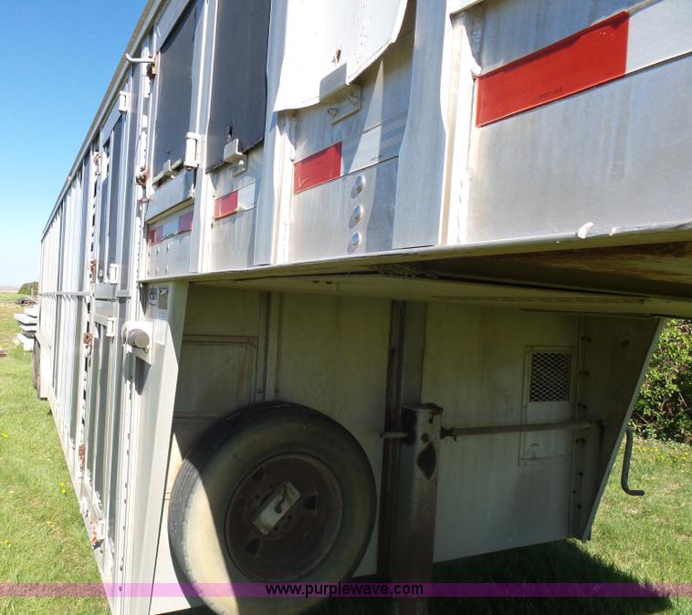 image for item AL9172 1998 Eby 125 livestock trailer