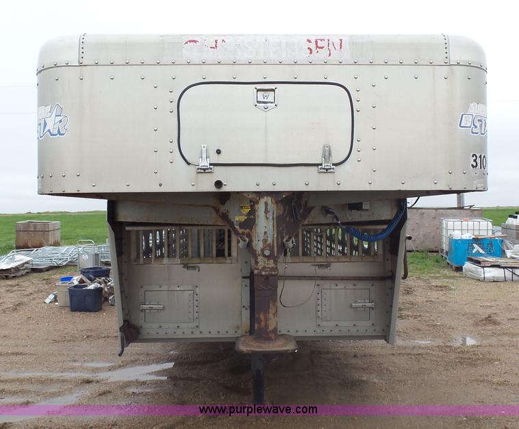 image for item AL9173 2003 Wilson Super Star livestock trailer