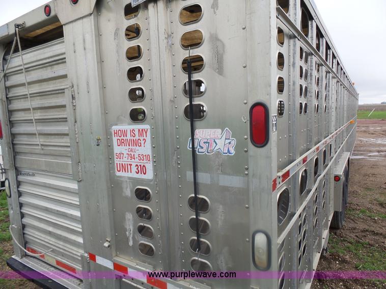 image for item AL9173 2003 Wilson Super Star livestock trailer