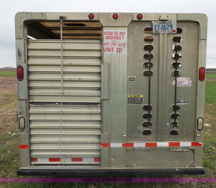 image for item AL9185 2004 Wilson Super Star livestock trailer