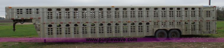 image for item AL9185 2004 Wilson Super Star livestock trailer
