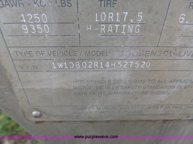 image for item AL9185 2004 Wilson Super Star livestock trailer