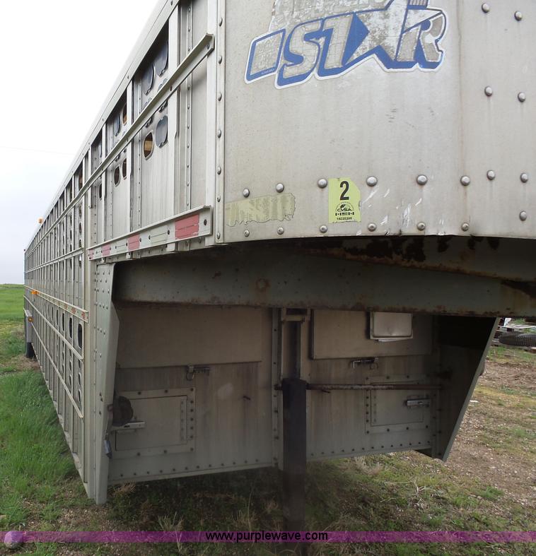 image for item AL9185 2004 Wilson Super Star livestock trailer