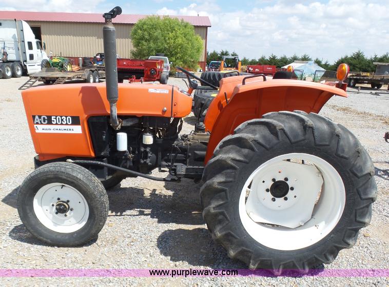 image for item AR9322 Allis Chalmers 5030 tractor