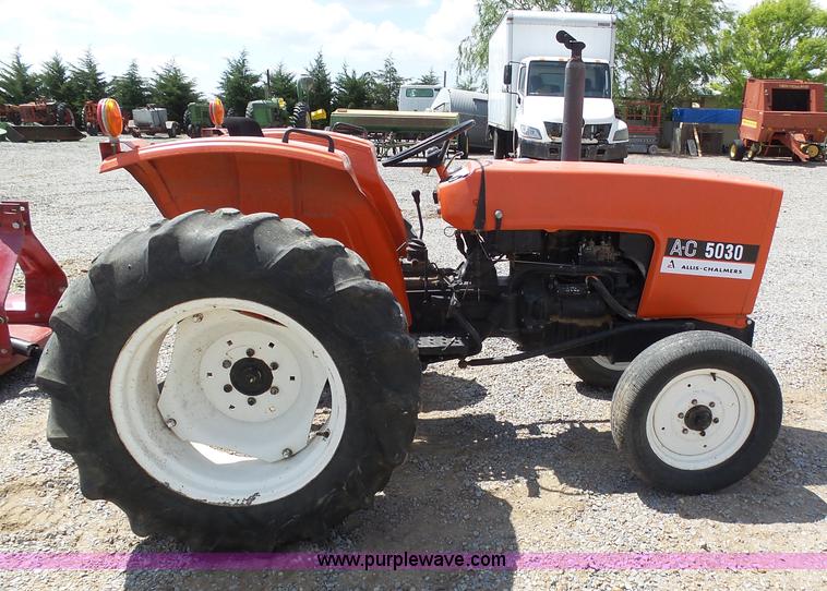 image for item AR9322 Allis Chalmers 5030 tractor