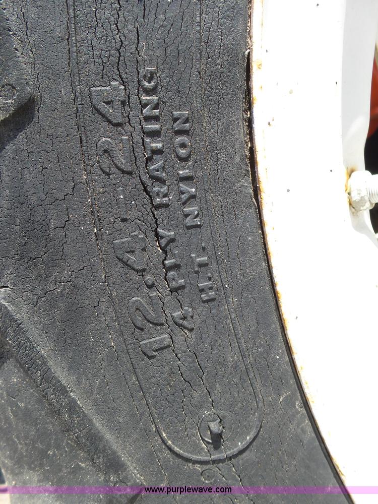 image for item AR9322 Allis Chalmers 5030 tractor