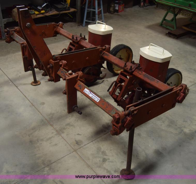 image for item BH9247 International 185 planter