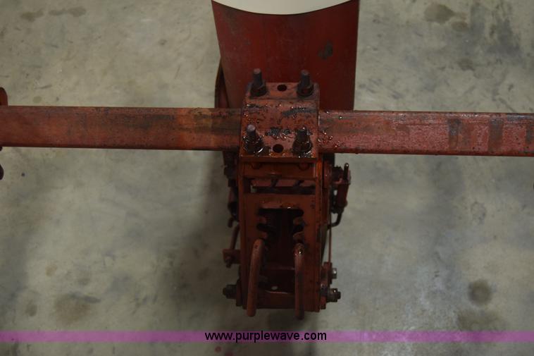 image for item BH9247 International 185 planter