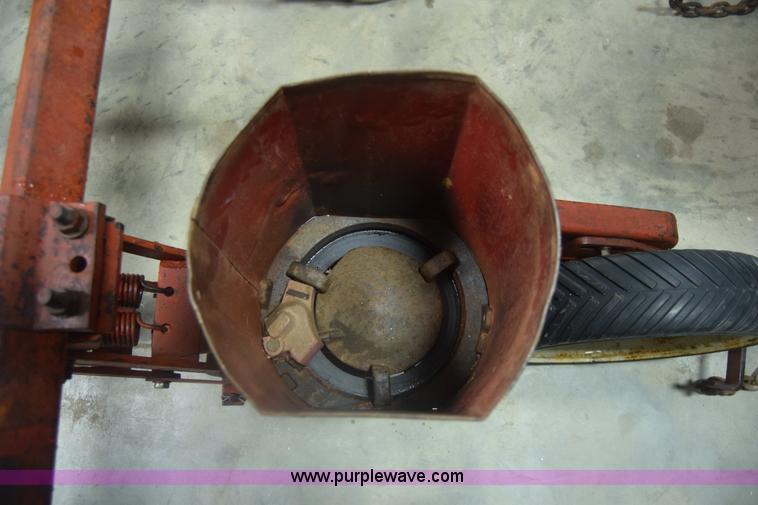 image for item BH9247 International 185 planter