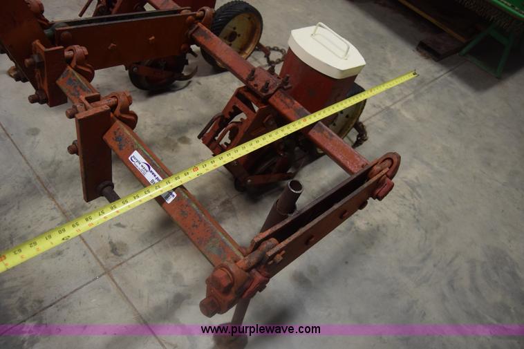 image for item BH9247 International 185 planter