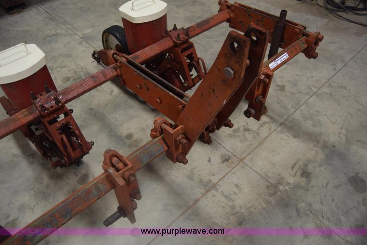 image for item BH9247 International 185 planter