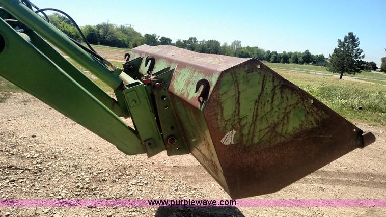 image for item BY9250 1976 John Deere 4430 tractor