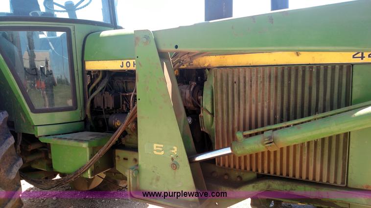 image for item BY9250 1976 John Deere 4430 tractor