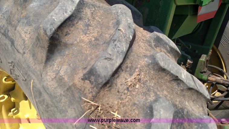 image for item BY9250 1976 John Deere 4430 tractor