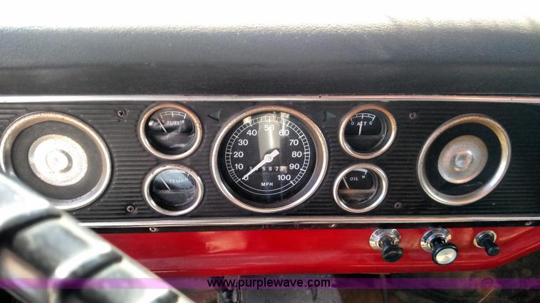 image for item BY9251 1975 Ford F600 grain truck