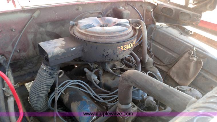 image for item BY9251 1975 Ford F600 grain truck