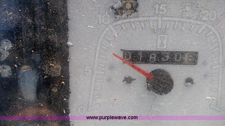 image for item BY9254 1996 Ford 7840SL tractor