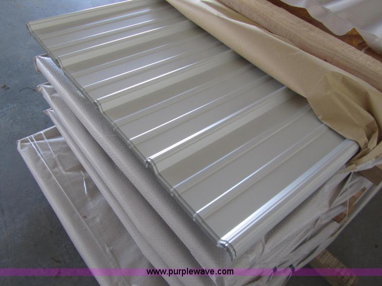 image for item F1349 (60) sheets of metal siding/roofing
