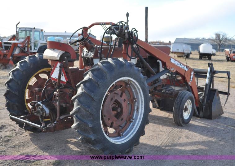 image for item G7278 1959 Farmall 460 tractor